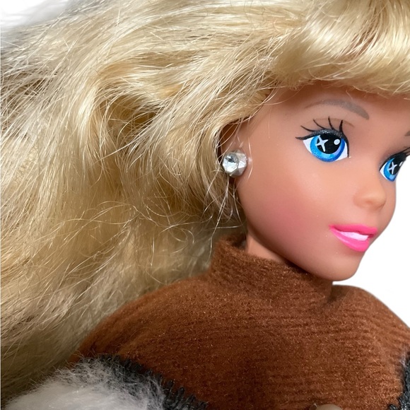 Barbie Vintage Indian Brown Outfit with White Trim and Shoes EUC - Picture 5 of 7